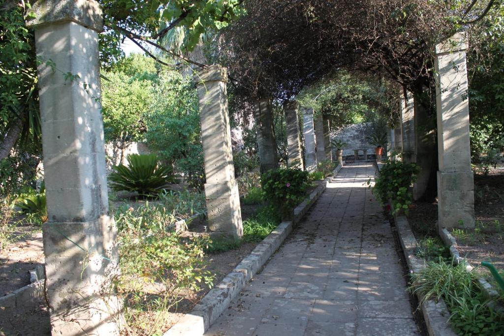 Dimora Storica "Casa Sicuro" Bed & Breakfast Martano Ngoại thất bức ảnh