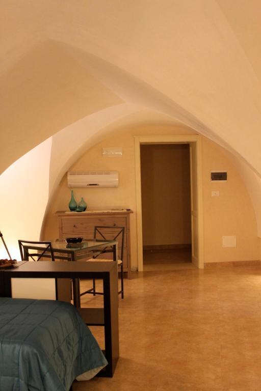 Dimora Storica "Casa Sicuro" Bed & Breakfast Martano Phòng bức ảnh